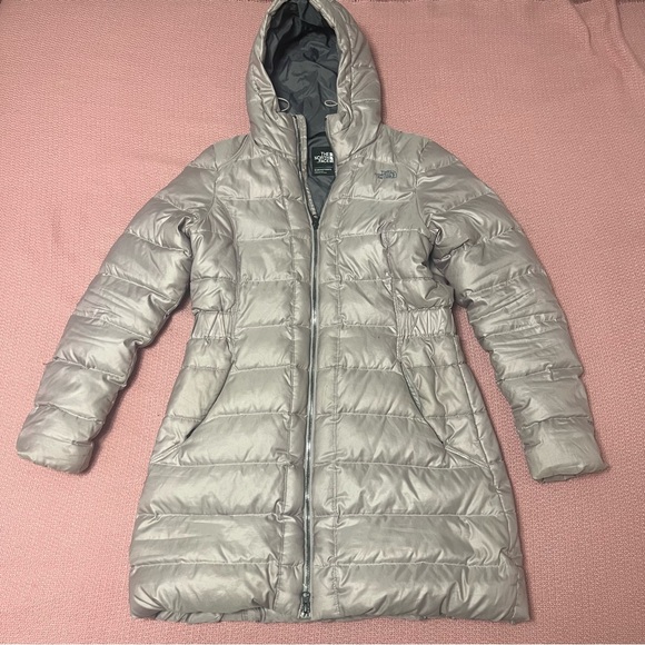 North Face 550 Women’s puffer jacket Metropolis Parka  size M - Picture 1 of 9